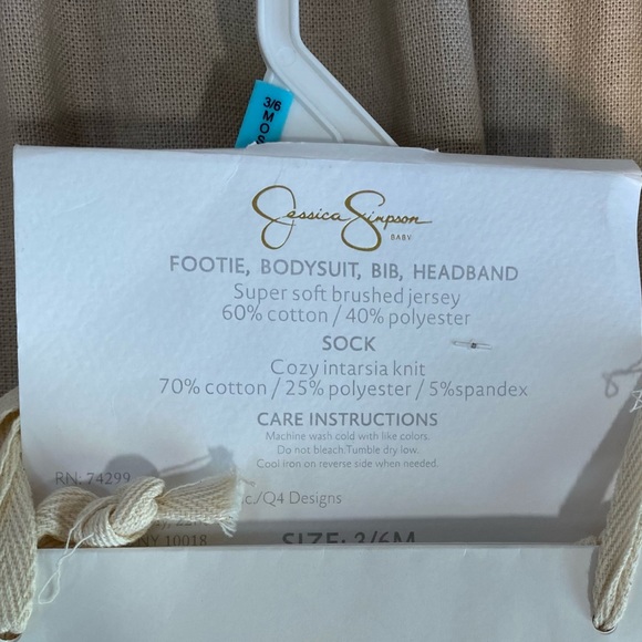 Jessica Simpson Baby 5-Pc Layette Set - Picture 12 of 12